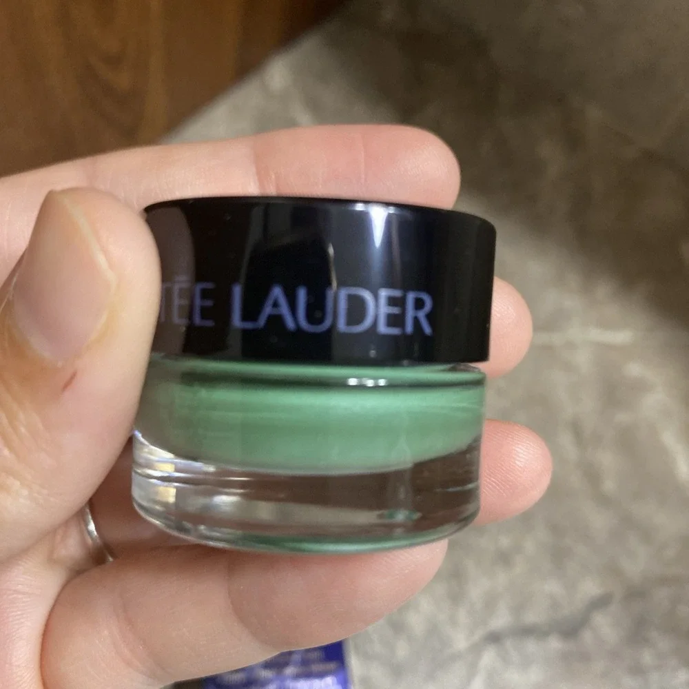ESTEE LAUDER PURE COLOR STAY-ON‎ SHADOW PAINT - 10 EXTREME EMERALD - 0.17 OZ
